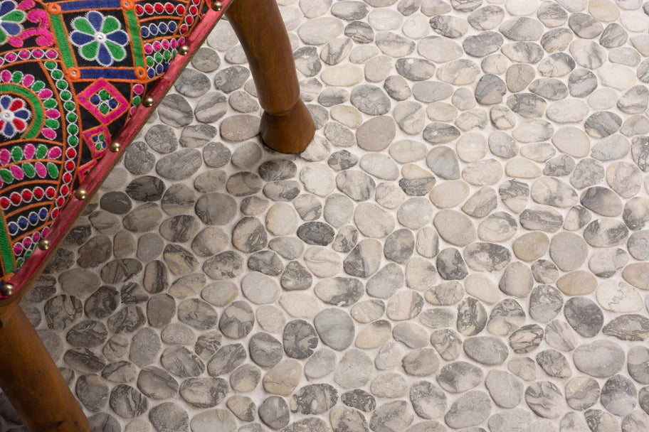 SWIRL GREY MARBLE, COBBLES