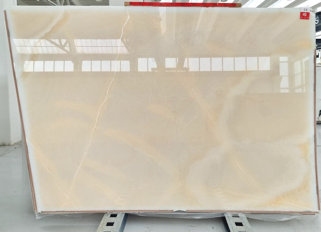VANILLA Onyx Polished Slab