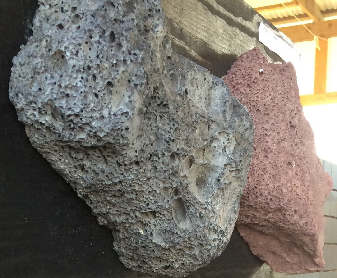 PUKA LAVA BLACK Basalt 1-3" Thick Natural top & Saw Cut bottom Random Natural-Cleft Edge Wall Veneer