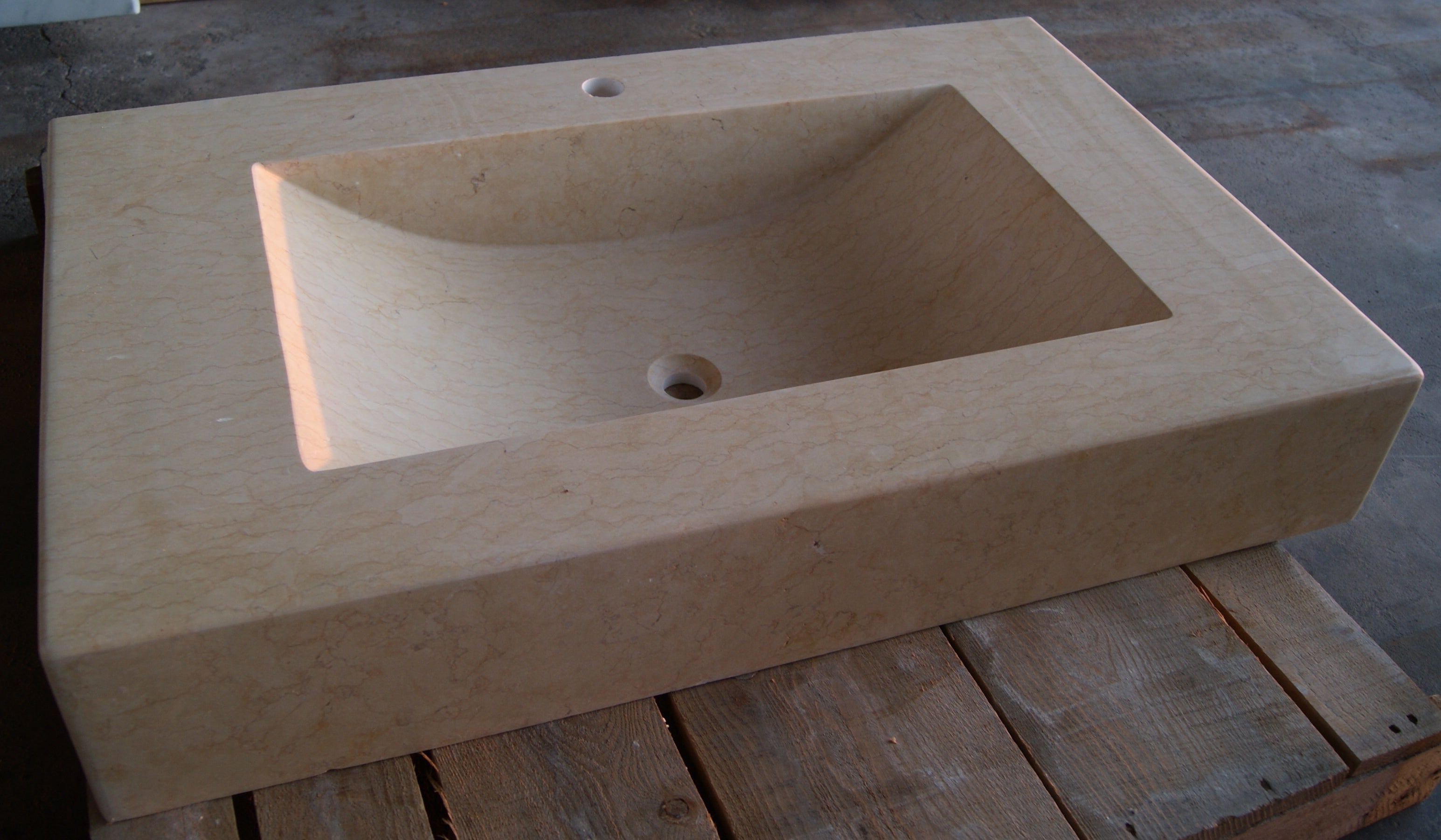 GALALA GOLD Marble Straight & Bowl Sink