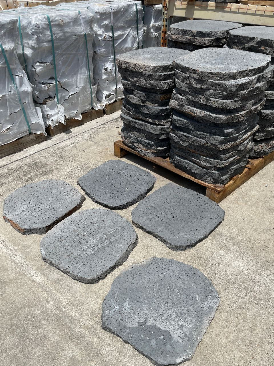 PUKA LAVA GREY - ROUND RANDOM, Basalt Brushed - 18" & up x 1.5" Paver & Flagstone