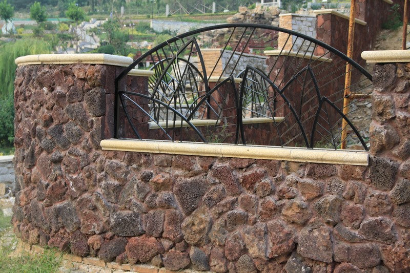 PUKA LAVA RED Basalt 1-3" Thick Natural top & Saw Cut bottom Random Natural-Cleft Edge Wall Veneer