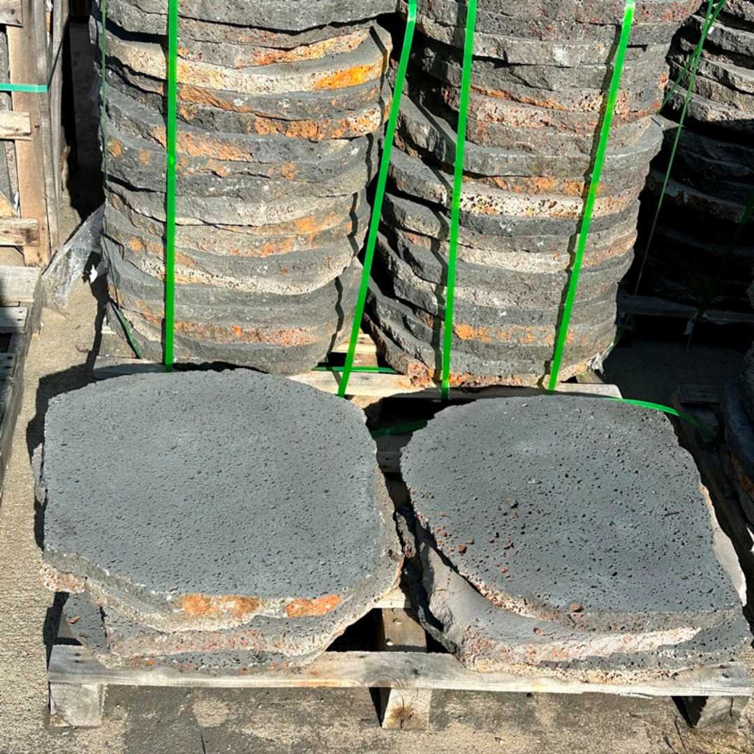 PUKA LAVA GREY - ROUND RANDOM, Basalt Brushed - 24" diameter & up x 1.5" thick Paver