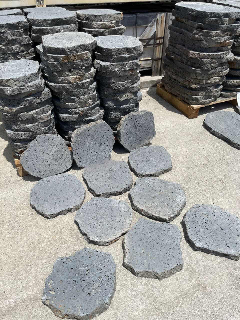 PUKA LAVA GREY - ROUND RANDOM, Basalt Brushed - 12" & up x 1.5" Paver & Flagstone