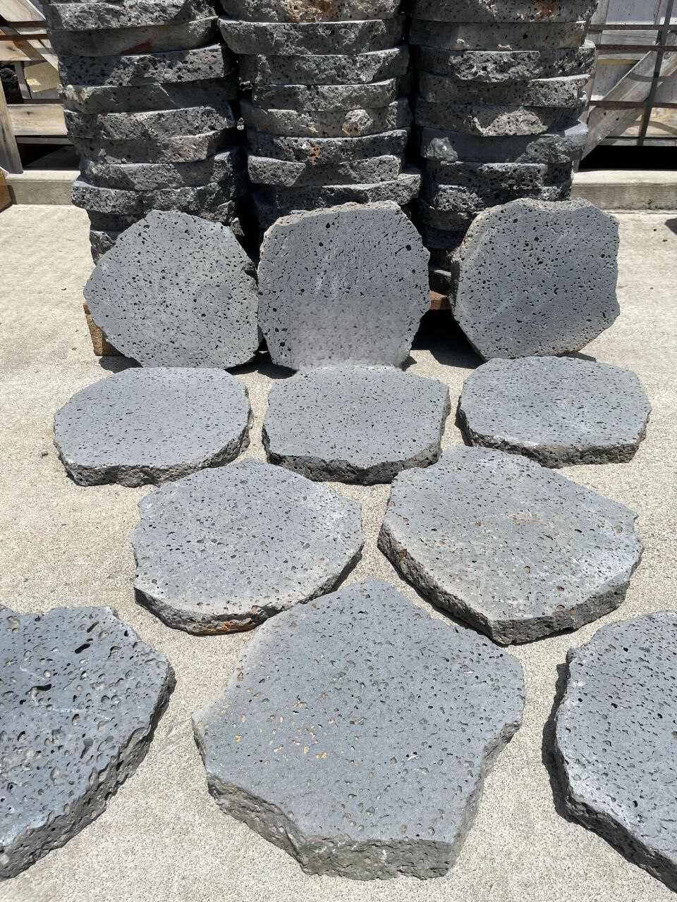 PUKA LAVA GREY - ROUND RANDOM, Basalt Brushed - 12" & up x 1.5" Paver & Flagstone