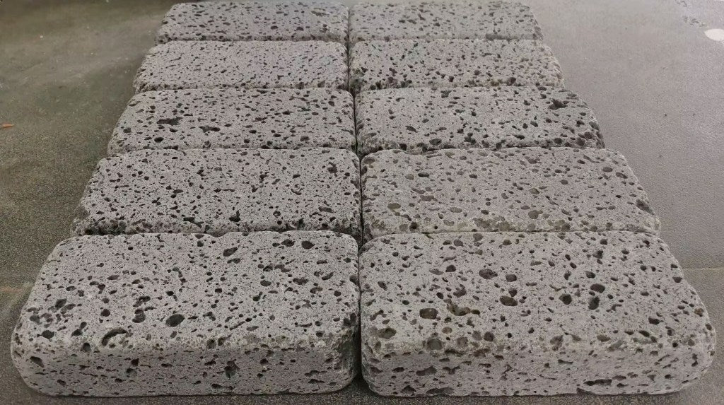 PUKA LAVA GREY - COBBLES TUMBLED, Basalt Saw Cut - Paver
