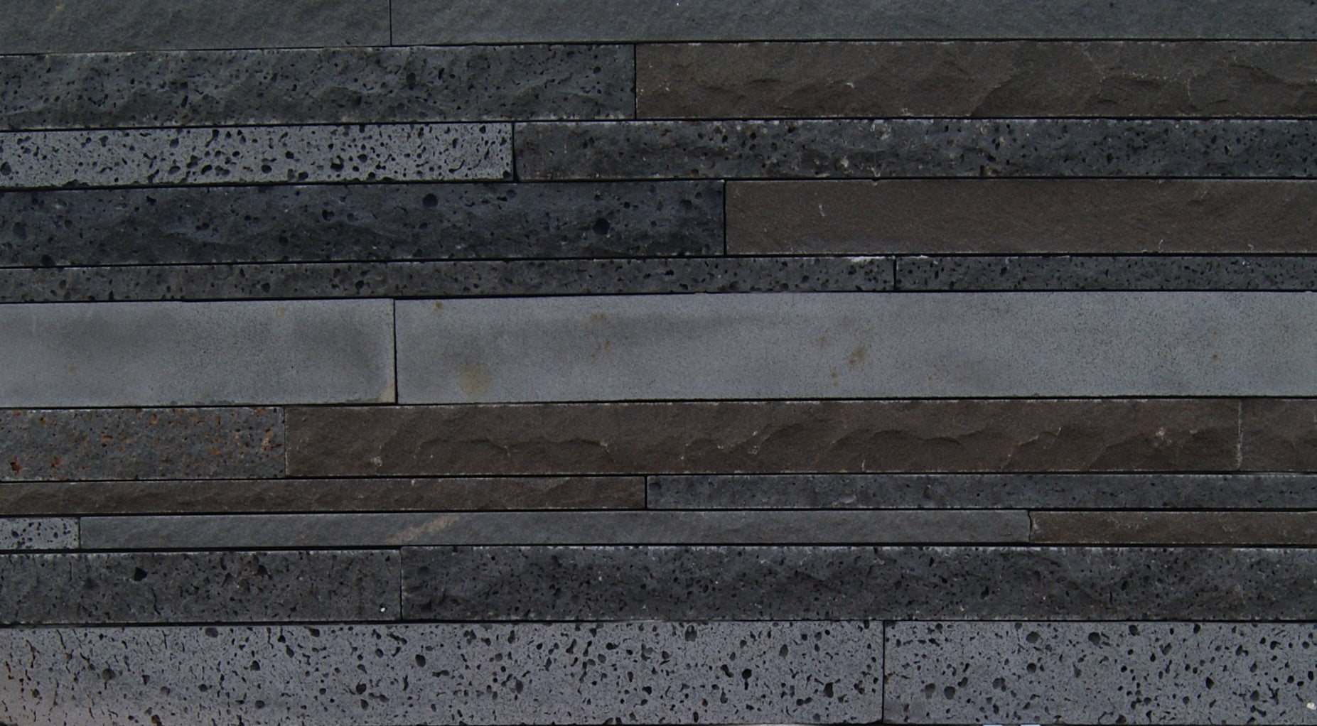 SOLID & PUKA LAVA GREY MIX Basalt Split-Face & Saw Cut Straight Edge Wall Veneer