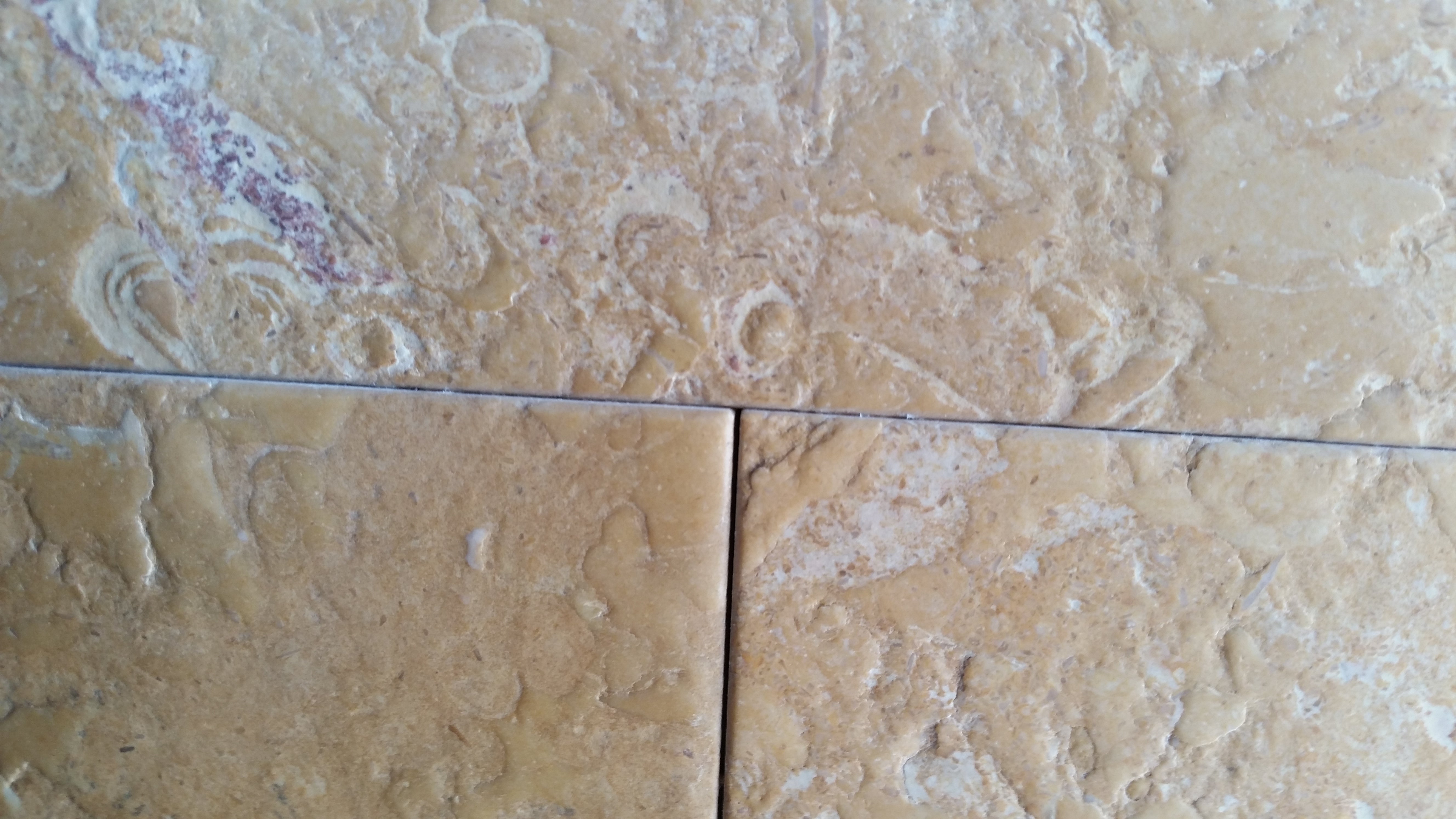AMARELLO NEGRAIS Limestone Brushed Tile