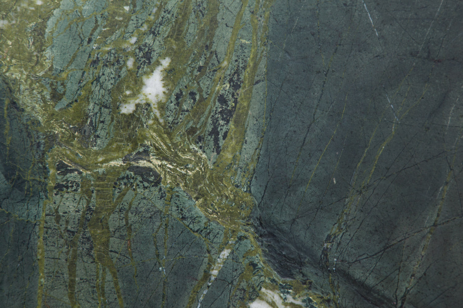 GREEN PEACE Quartzite Leather Slab