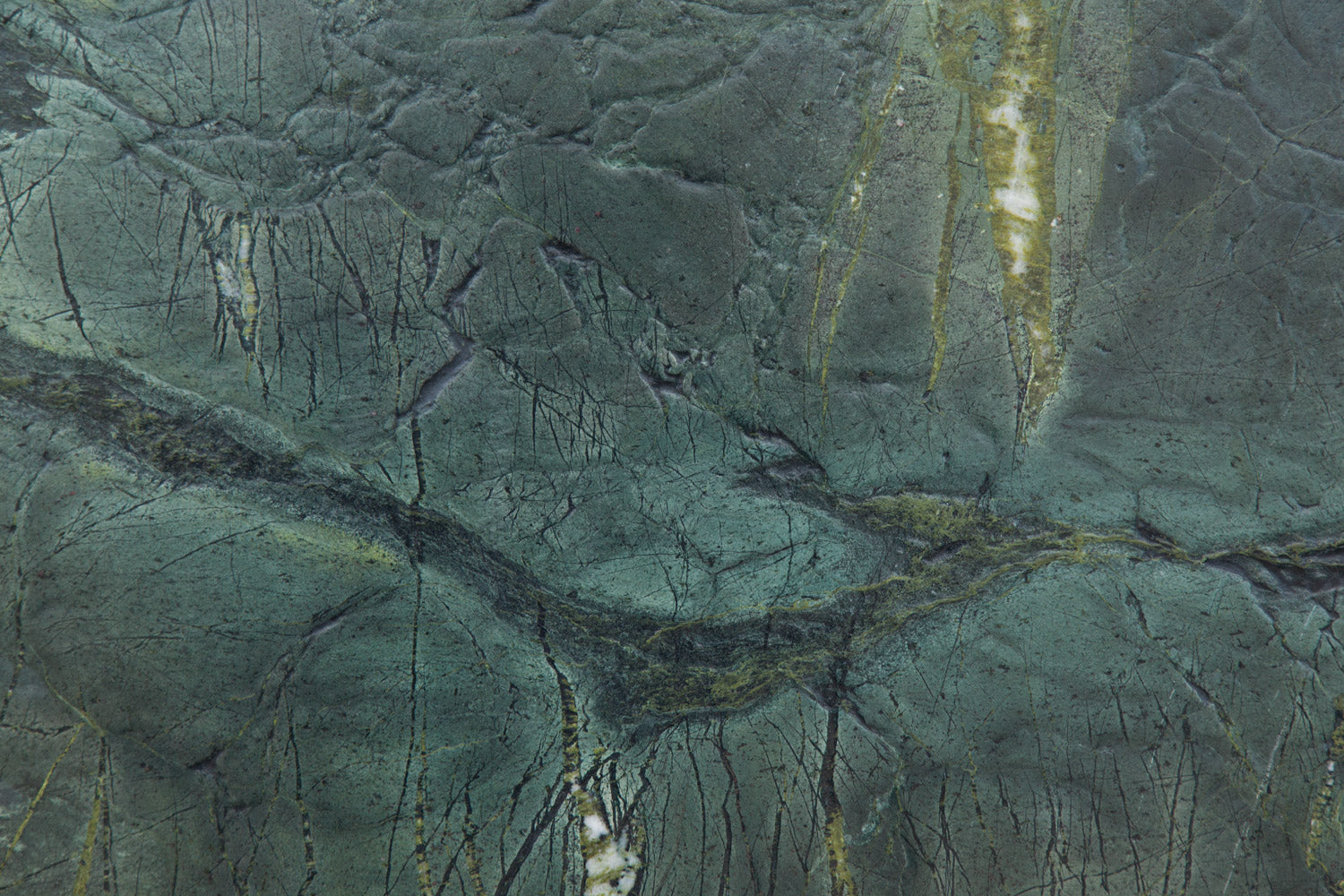 GREEN PEACE Quartzite Leather Slab