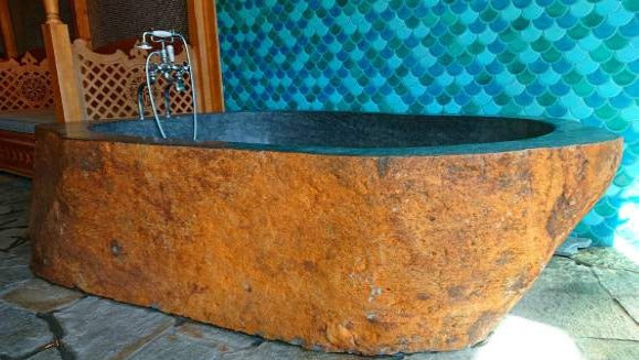 OAK MIST River Stone Honed/Filled interior & Natural exterior Bathtub