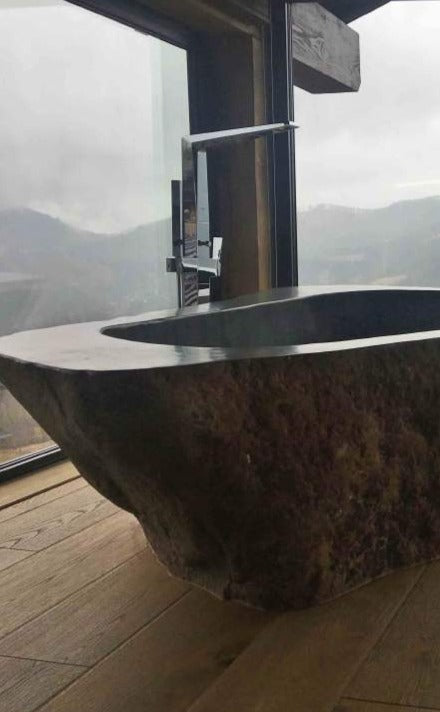 OAK MIST River Stone Honed/Filled interior & Natural exterior Bathtub