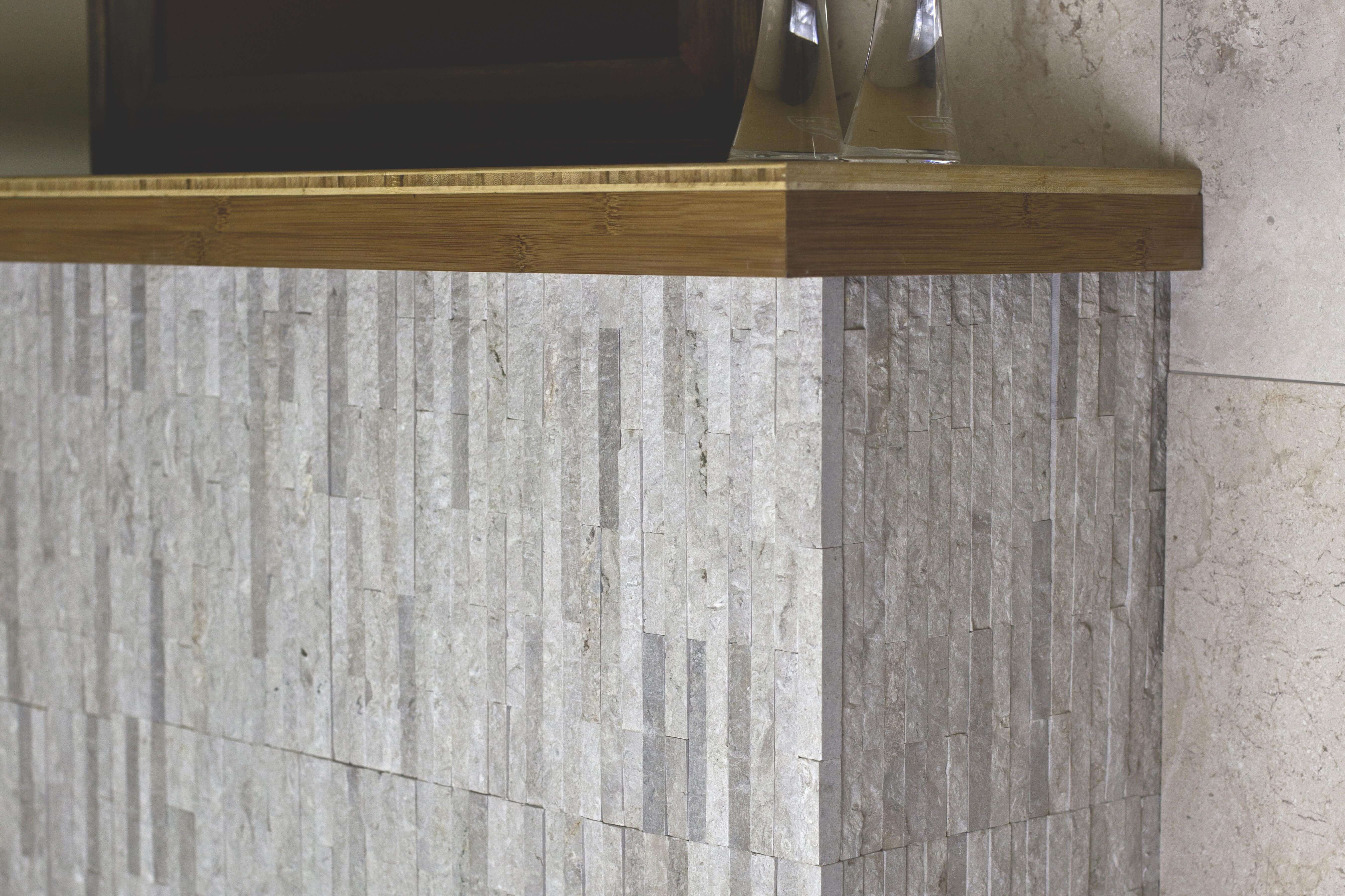 wall-veneer-marble-budi-creme-mini-split-panel-0047-hawaii-stone-imports