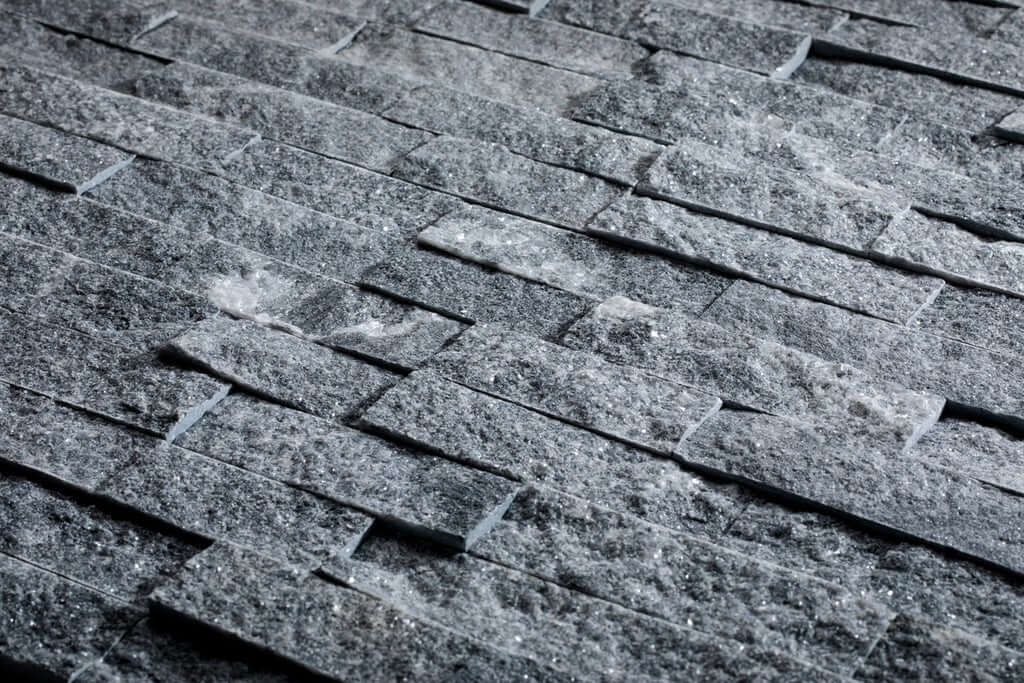 wall-veneer-marble-charcoal-glint-ledger-panel-0047-hawaii-stone-imports