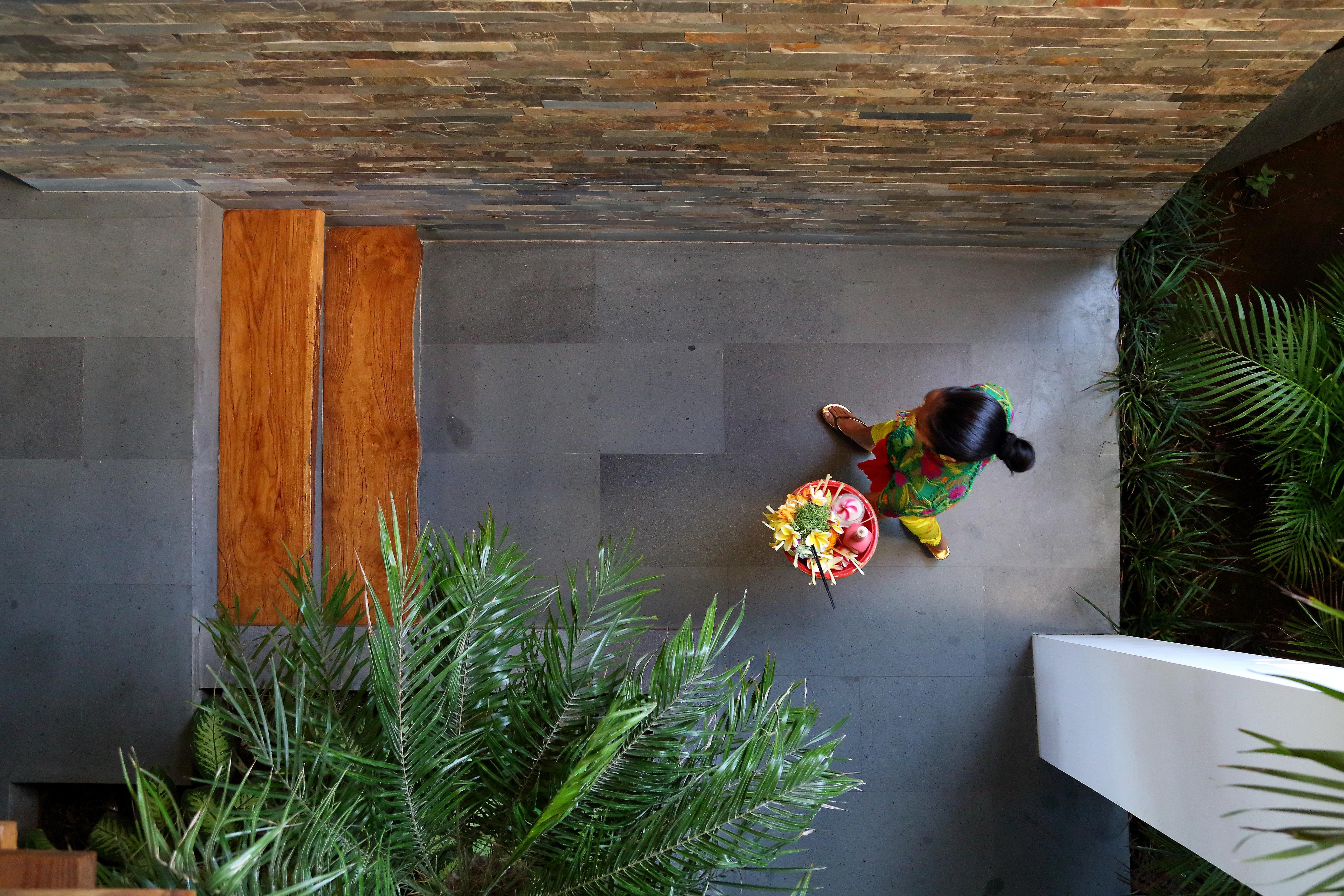 cladding-slate-golden-slate-parallels-0047-hawaii-stone-imports