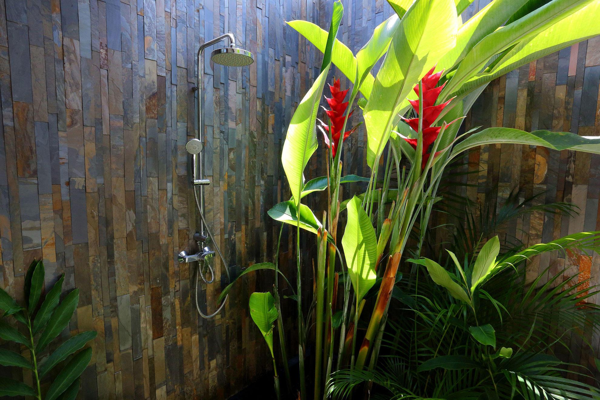 cladding-slate-golden-slate-parallels-0047-hawaii-stone-imports