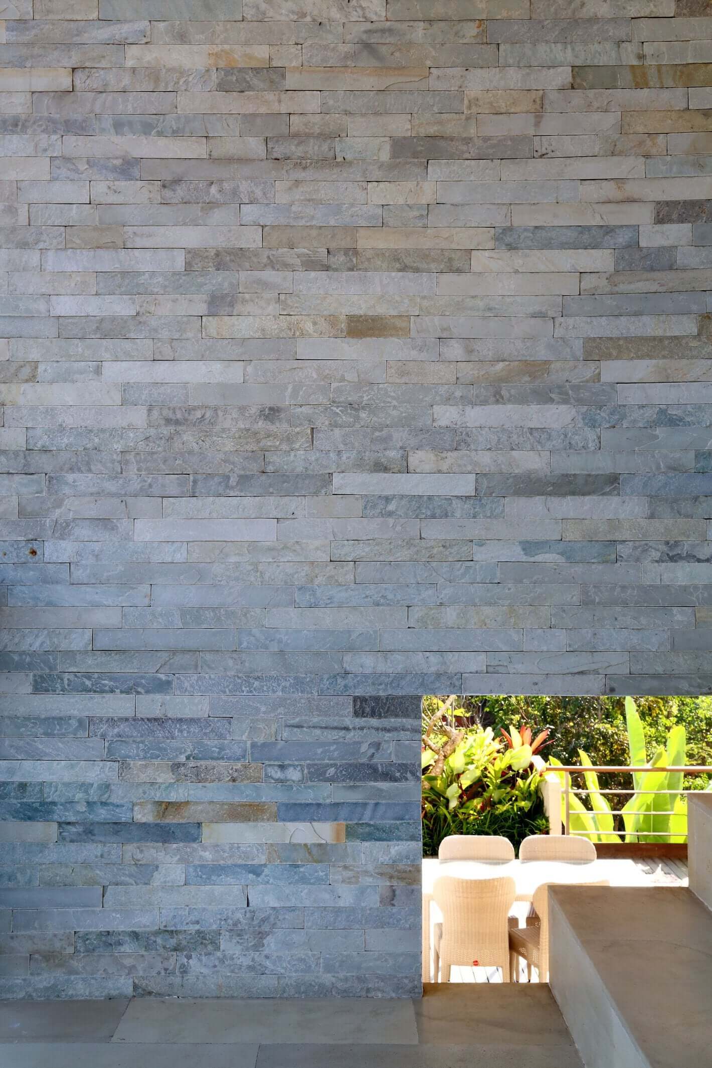 cladding-quartzite-himachal-white-strip-0047-hawaii-stone-imports