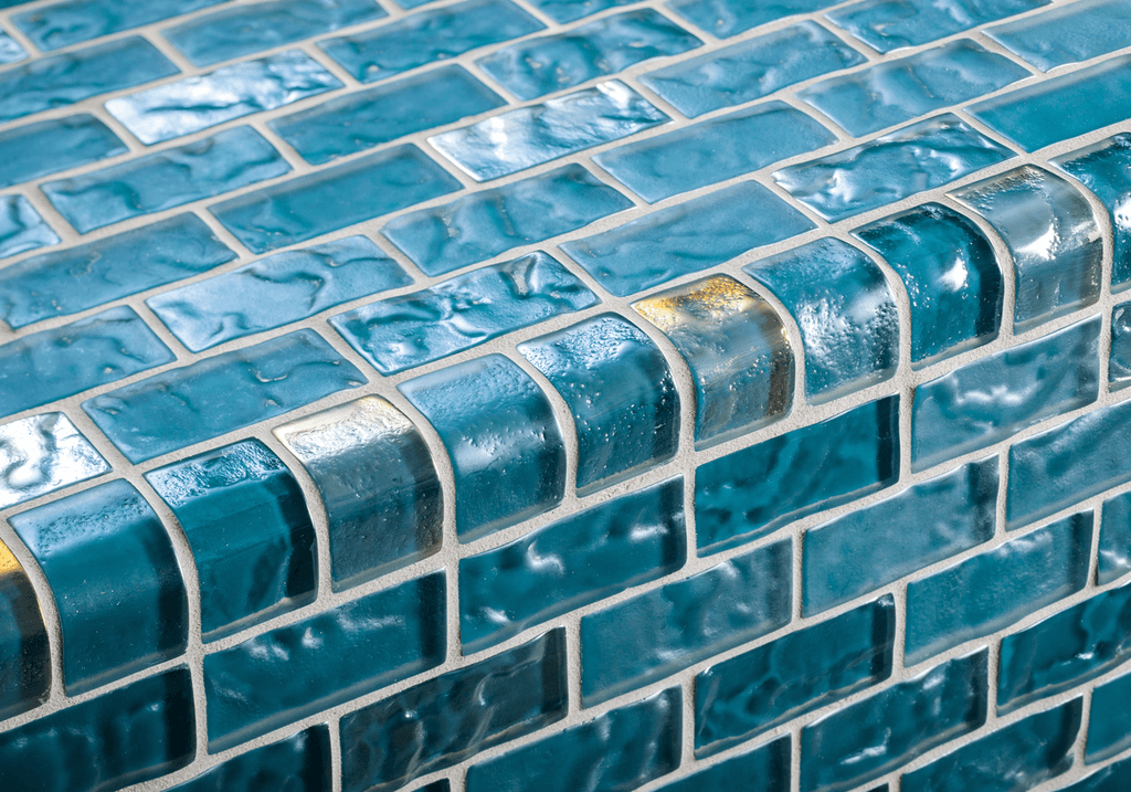 trim-pool-glass-liquid-rock-lava-v-cap-strip-0047-hawaii-stone-imports