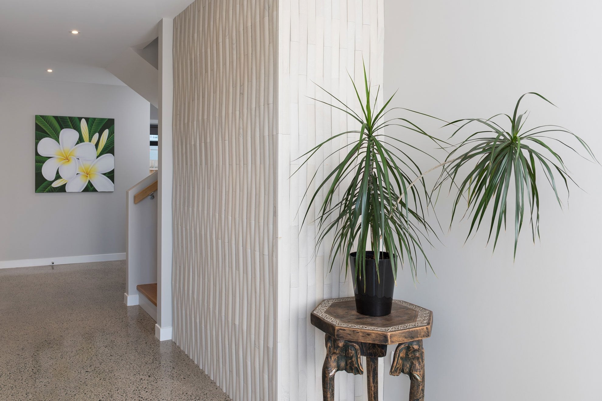 cladding-sandstone-mint-crescent-v-0047-hawaii-stone-imports