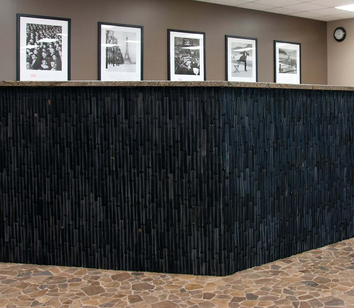 cladding-slate-sutra-black-crescent-mini-interlock-0047-hawaii-stone-imports