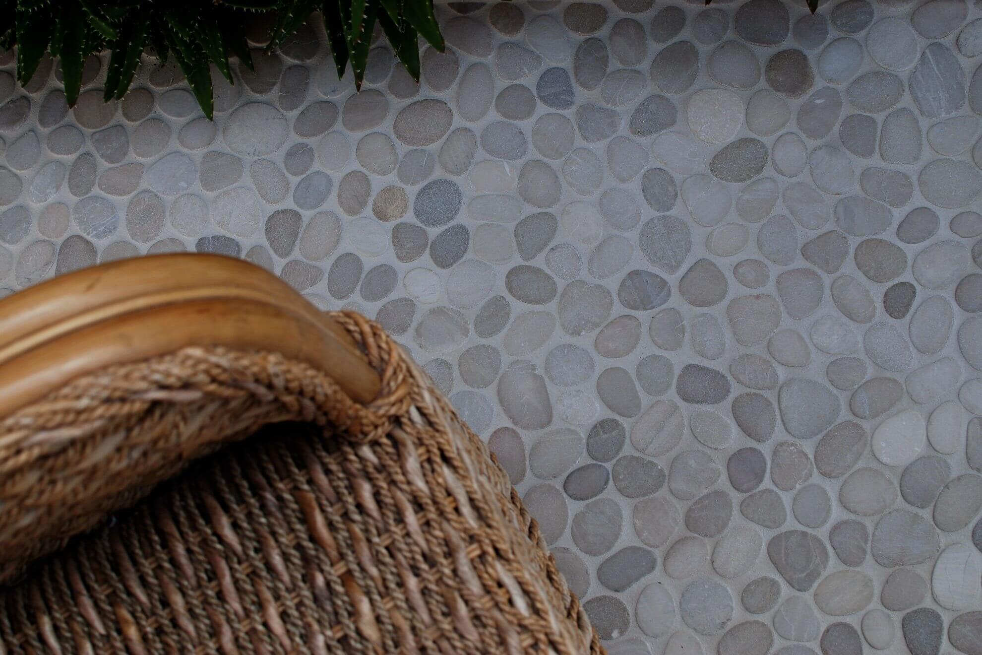 mosaic-pebble-french-tan-level-pebble-0047-hawaii-stone-imports