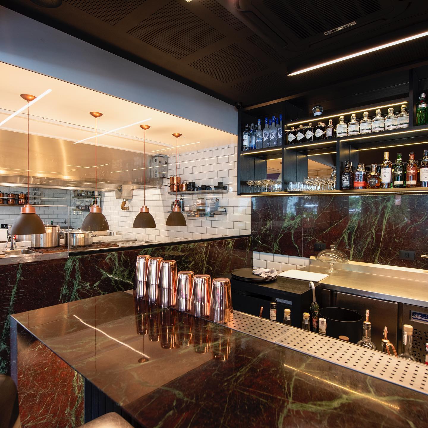 Moulin Rouge Quartzite Slab Hawaii Stone Imports