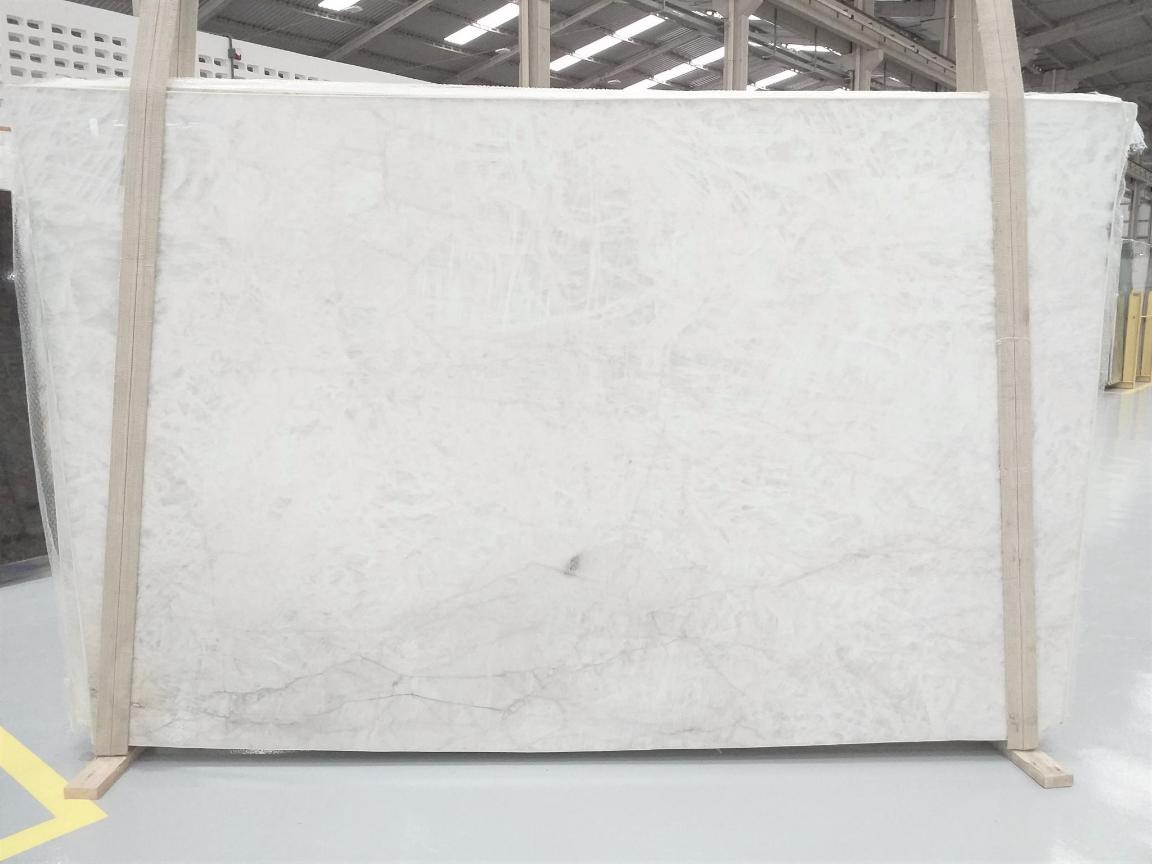 Crystal Iceberg Quartzite Slab Hawaii Stone Imports