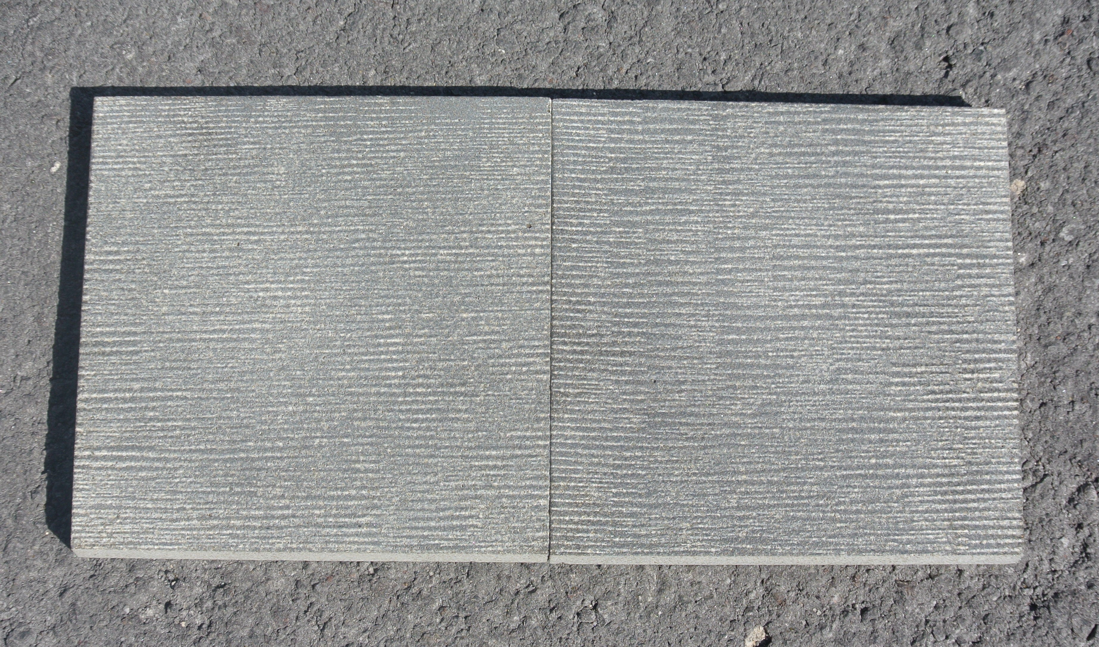 SOLID LAVA GREY Line-Chiseled-Brushed Wall Veneer - Hawaii