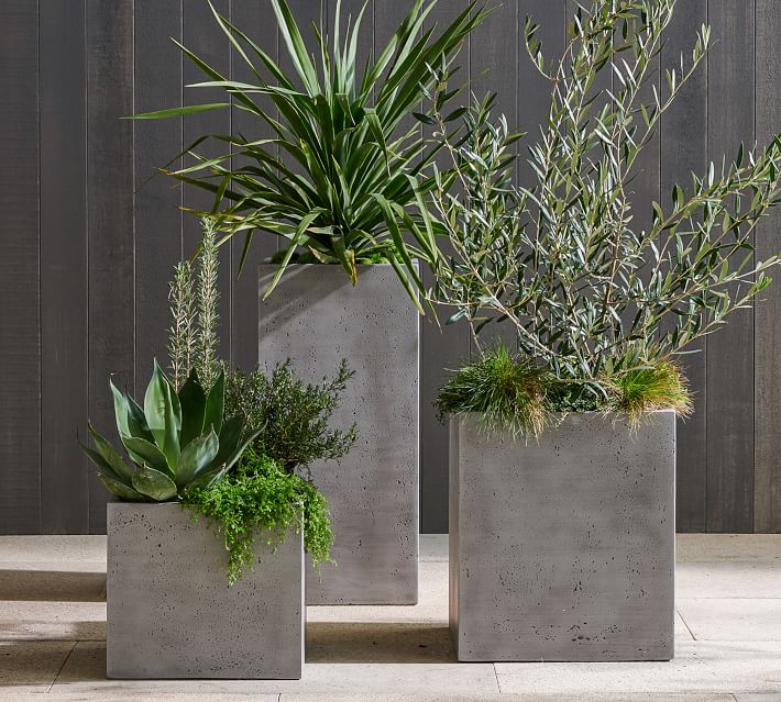 SOLID LAVA GREY Brushed Planter (MEDIUM)