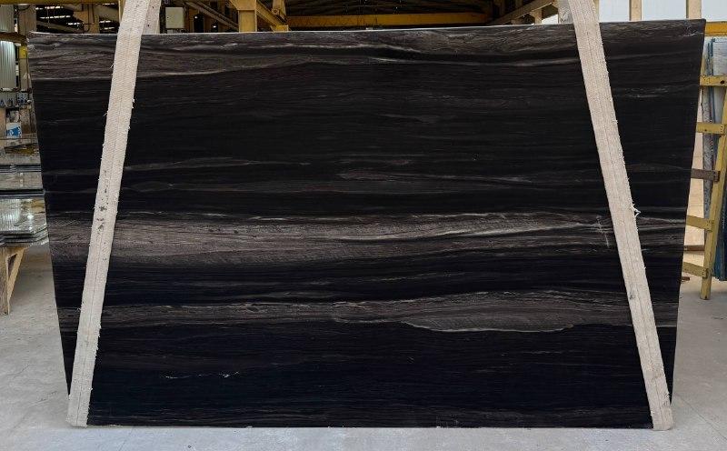 BLACK SANDALUS Quartzite Leather Slab