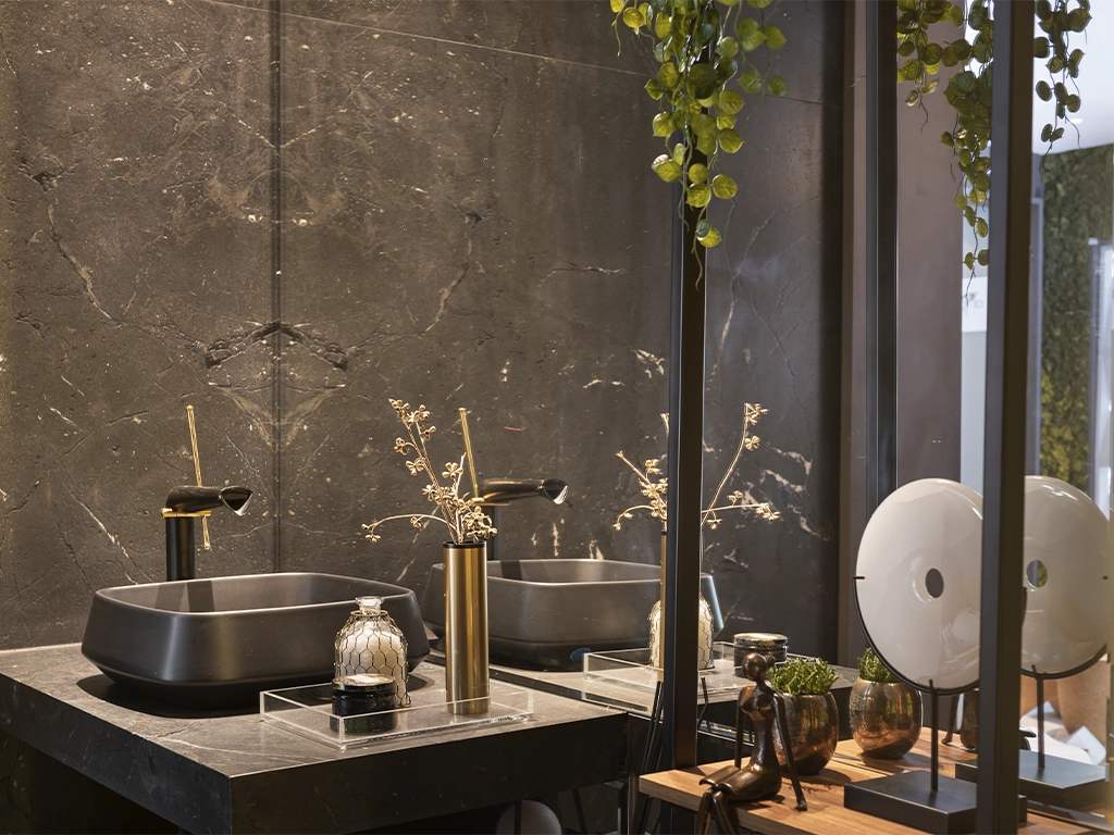Kourus Granite Slab Hawaii Stone Imports
