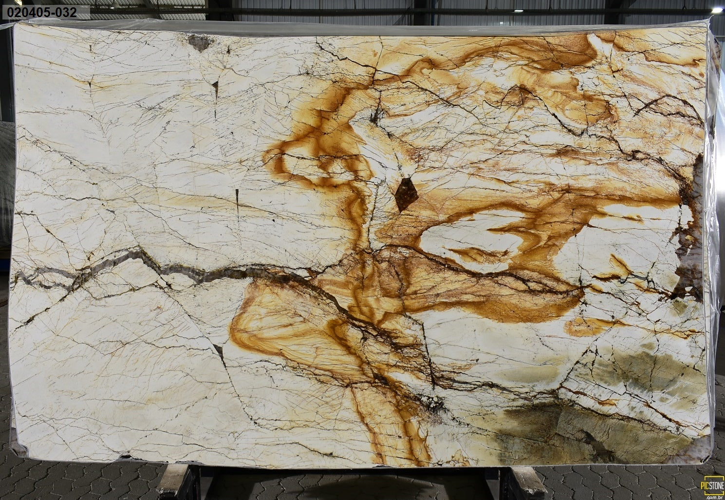 ABSOLUTE RUSTIC Quartzite Polished Slab - Hawaii Stone