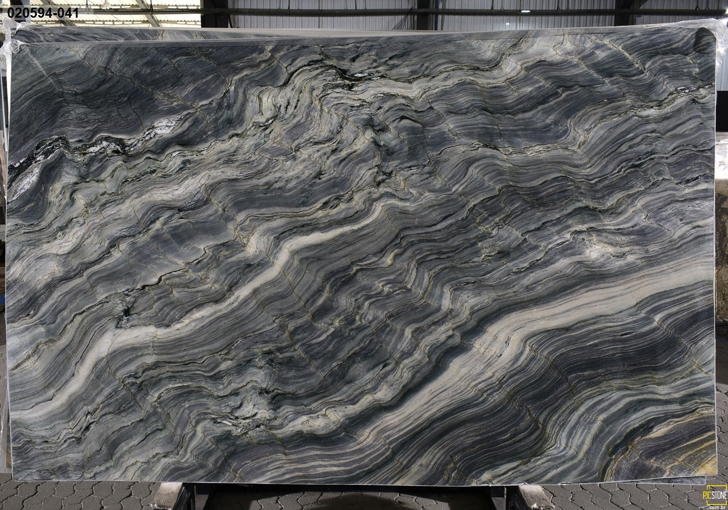 FUSION MONALISA Quartzite Polished Slab