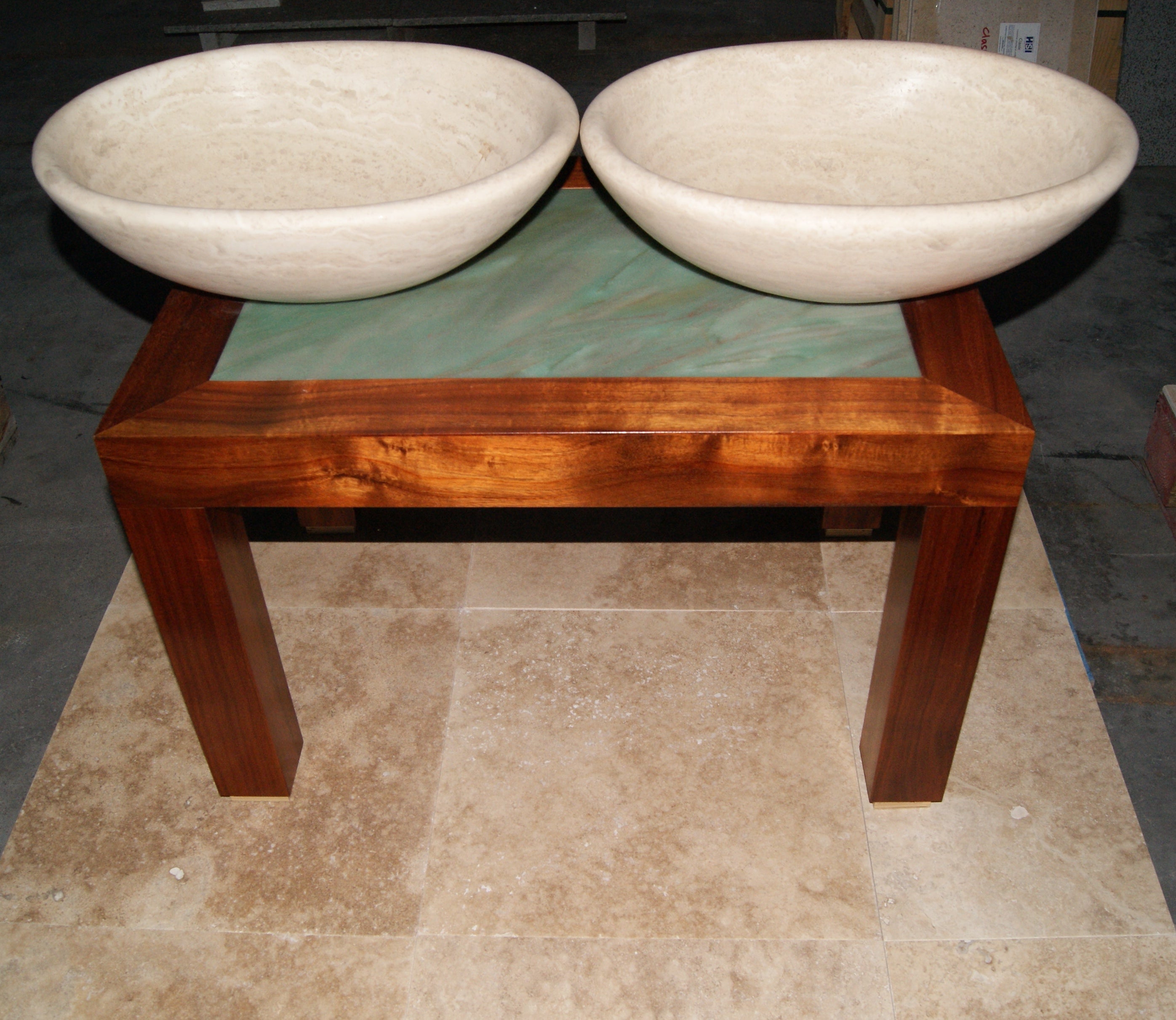 CLASSIC MEDIUM Travertine Honed/Filled Vessel & Oval Sink