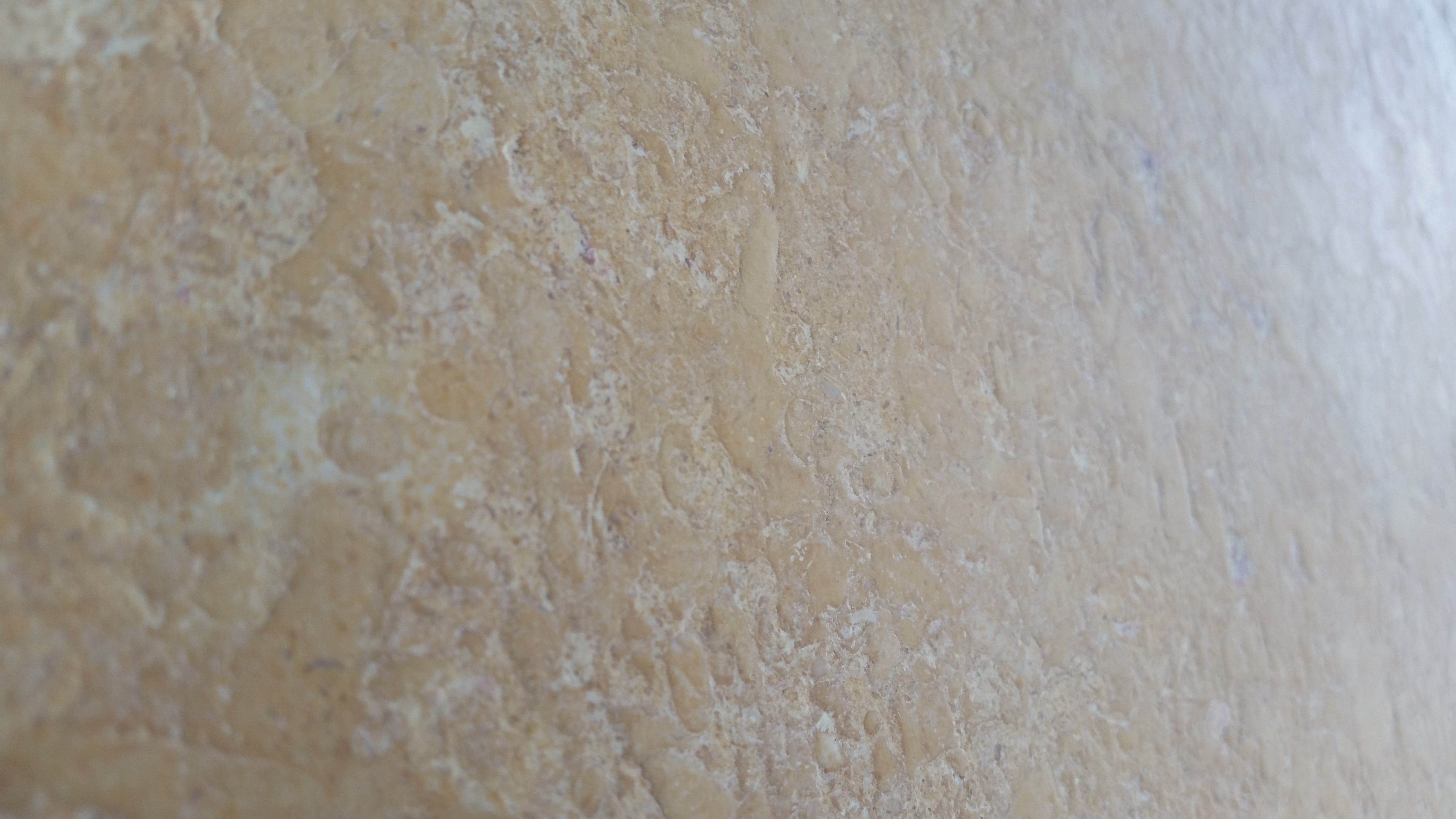AMARELLO NEGRAIS Limestone Brushed Tile