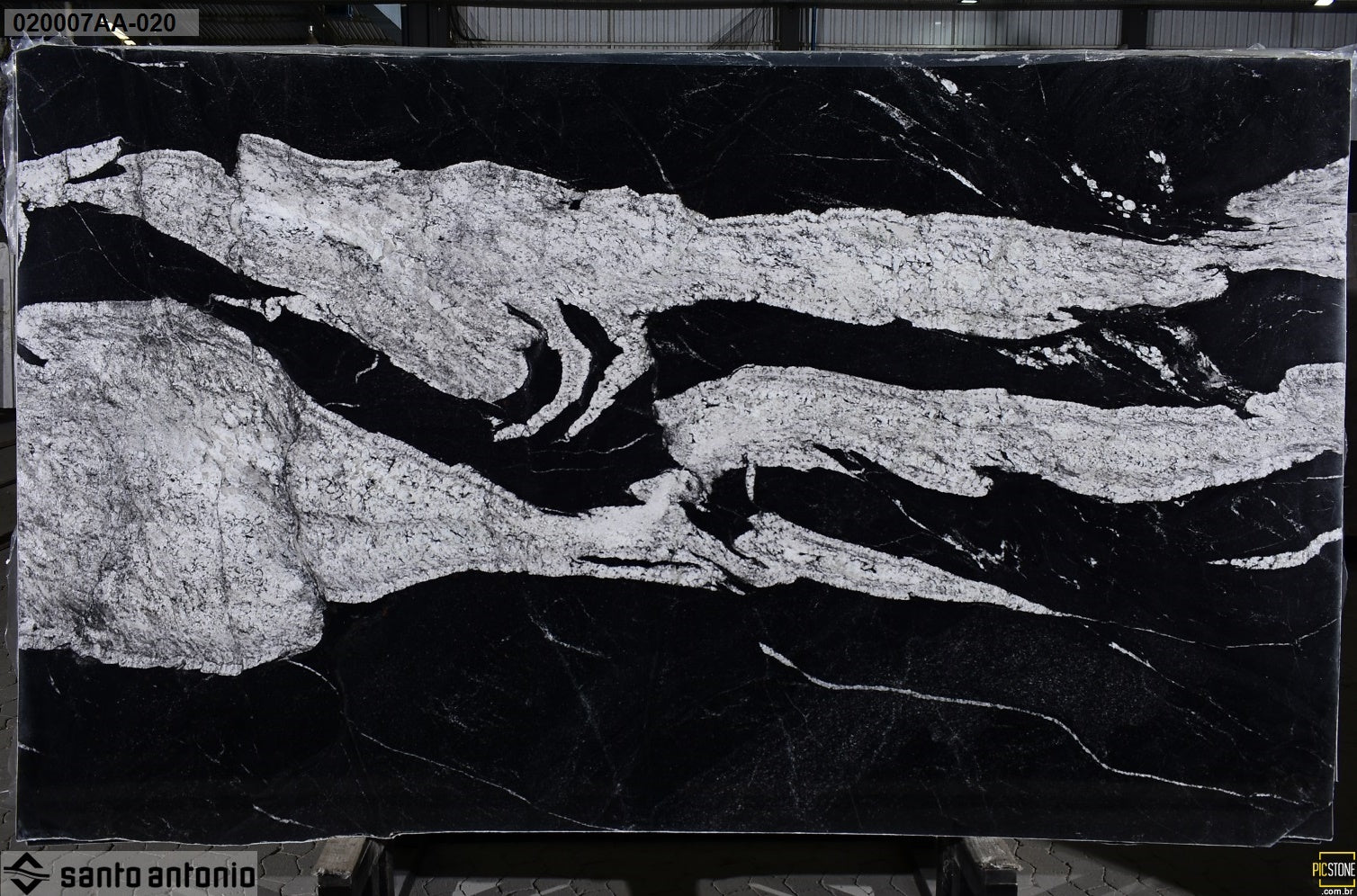 MAORI Granite Polished Slab