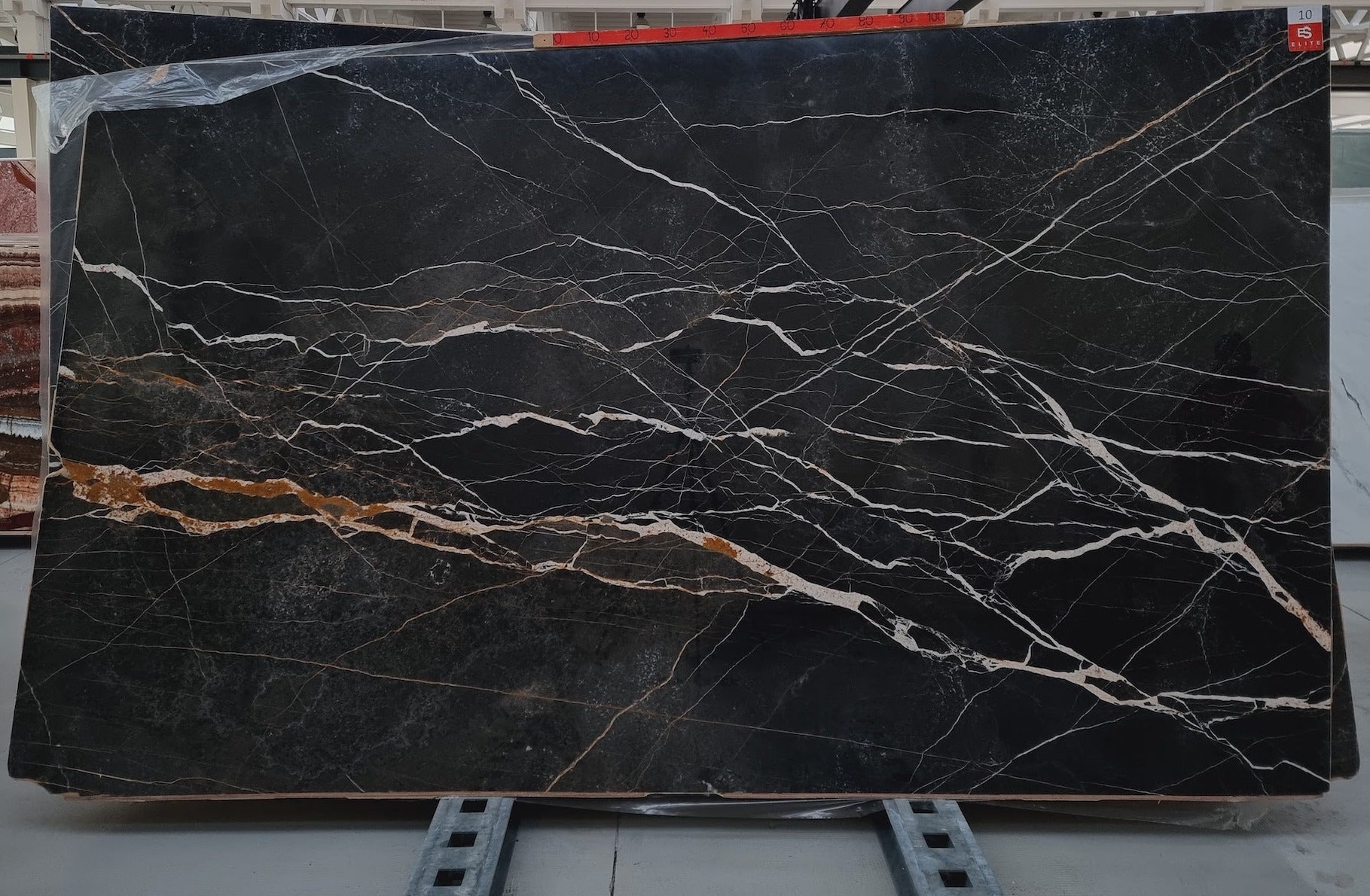 PORT LAURENT Marble Polished Slab