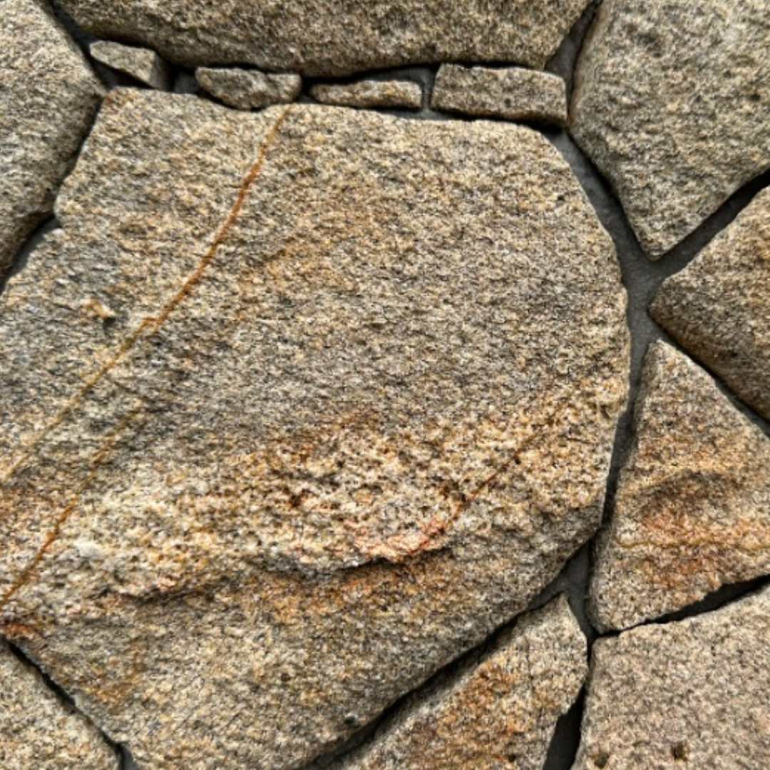 STAR MOLEDO Granite Split-face irregular random, glued on cement board, interlocking Wall Veneer