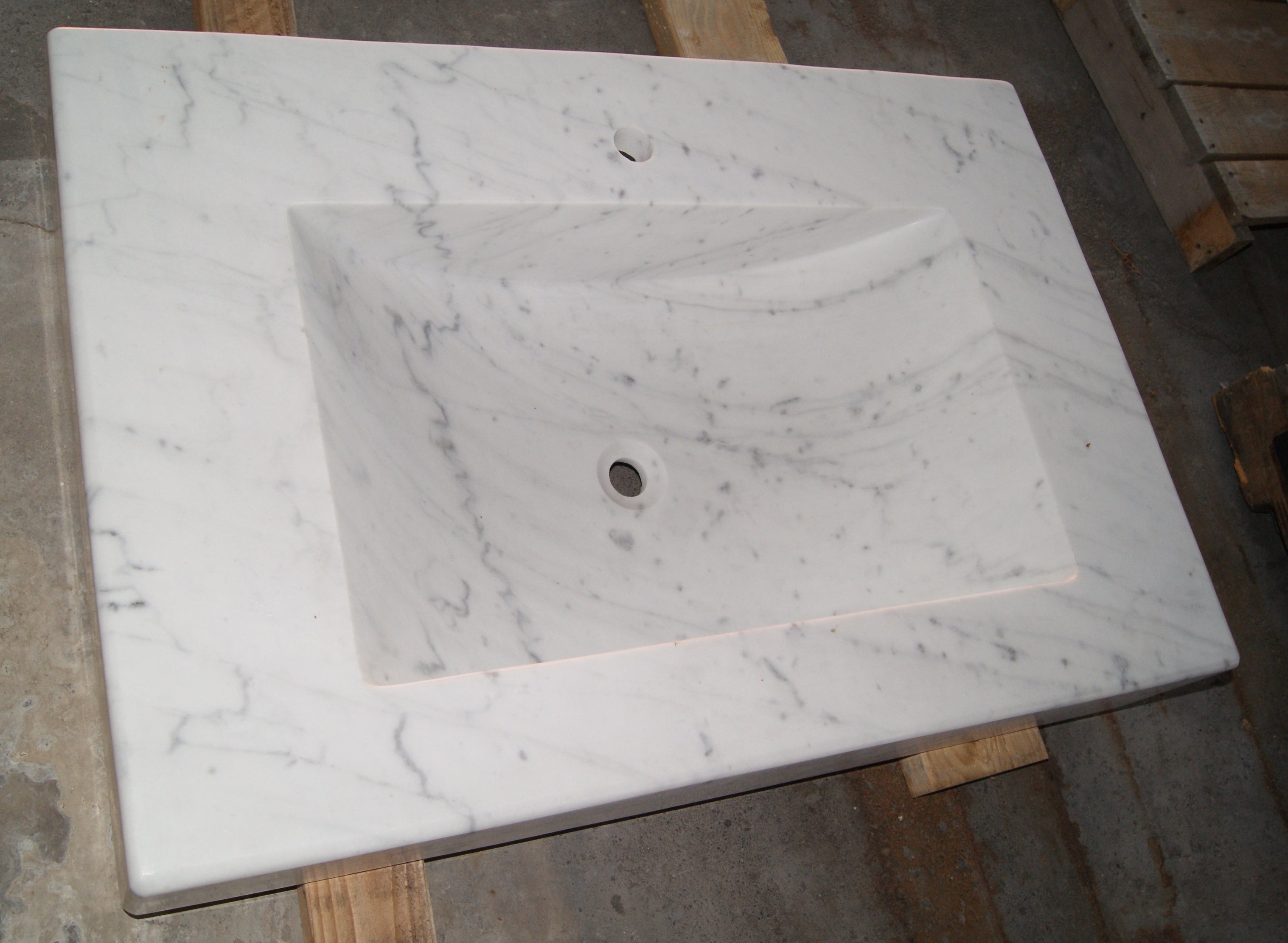 CARRARA WHITE Marble Polished, Straight & Bow Sink