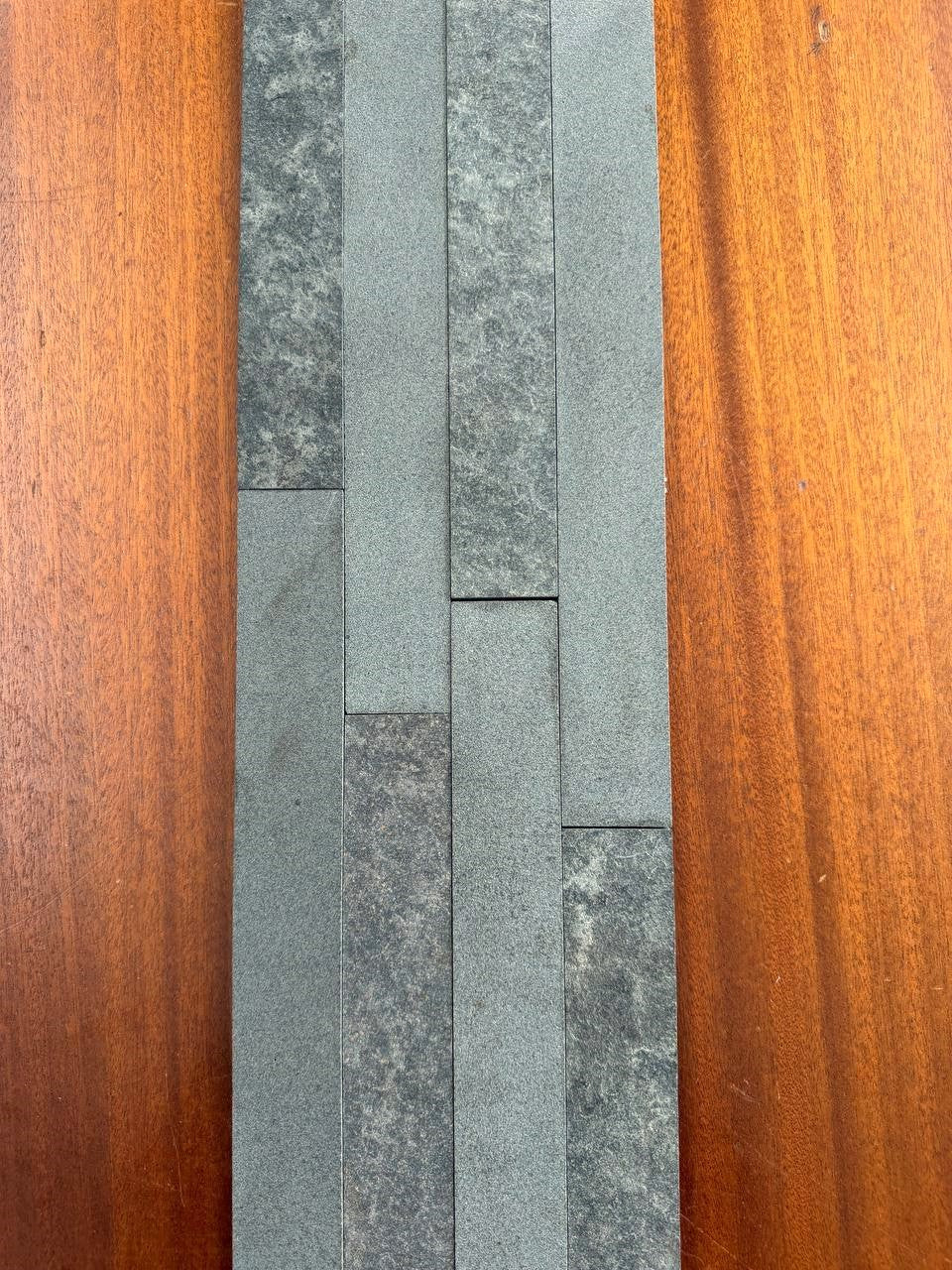 SOLID LAVA GREY Strip Brushed & Flamed/Brushed Mix Ledger Wall Veneer