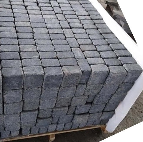 BLACK PEARL - COBBLES TUMBLED, Basalt Flamed - Paver