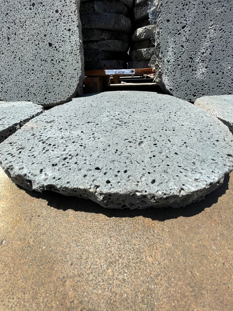 PUKA LAVA GREY - SUEDE OVAL RANDOM EDGE, Basalt SUEDE - 24" x 16" x 1 1/2" Paver (2.66 SF/PC)