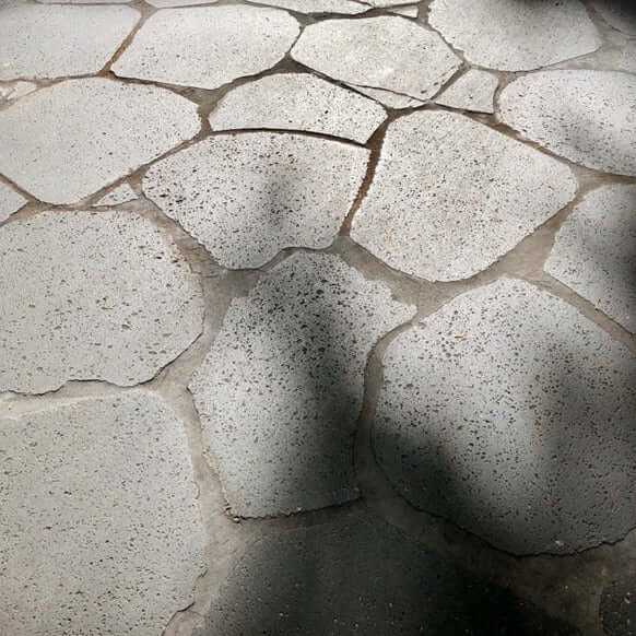 SOLID LAVA GREY - ROUND RANDOM, Basalt Flamed/Brushed - 24" & up x 2" Paver & Flagstone