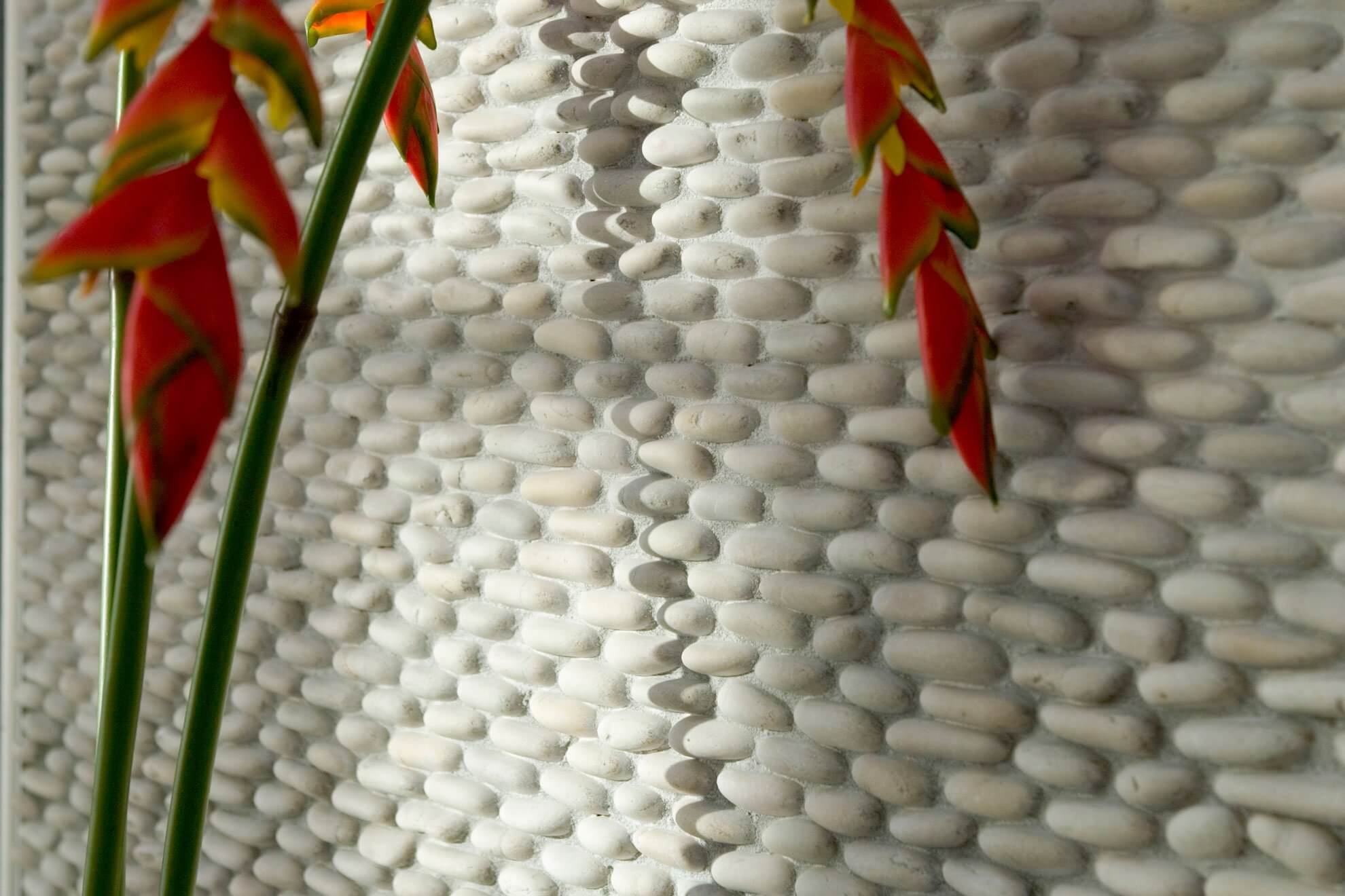 mosaic-pebble-antique-timor-white-stacked-pebble-0047-hawaii-stone-imports