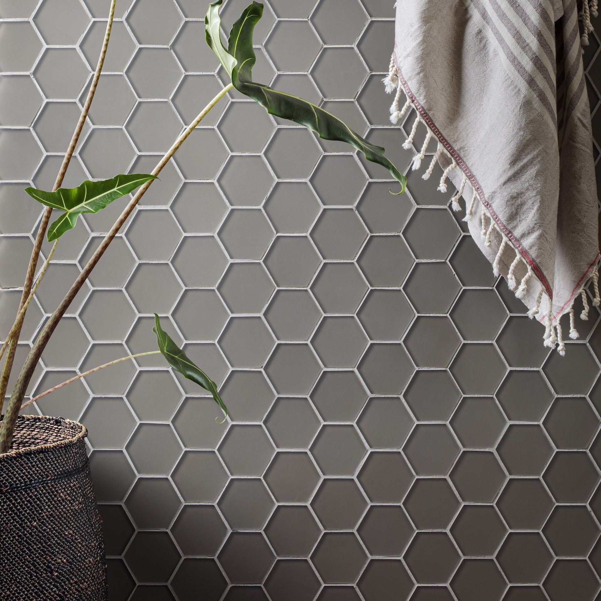 mosaic-glass-tule-essentials-3"-hex-0047-hawaii-stone-imports